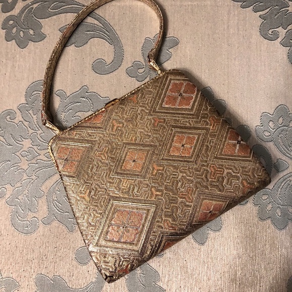 Handbags - Vintage Clasp Clutch